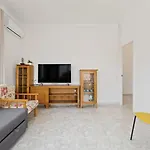 Casa Calas Торевьиа